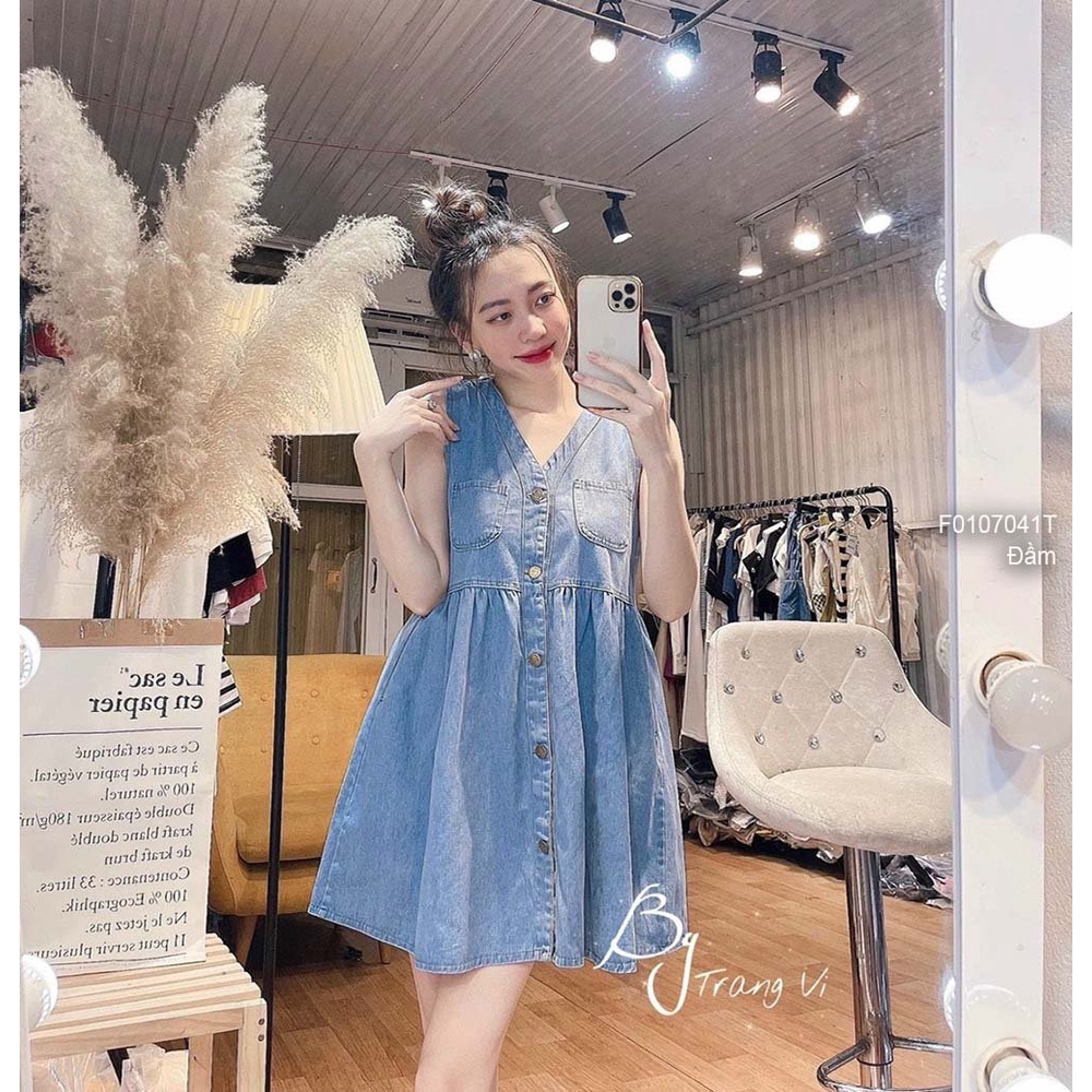 Đầm kiểu babydoll jean nút đắp túi ngực cổ tim sát nách!