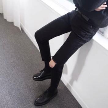 [Không Phai Màu+Co Giãn]Quần Jean Nam Rách Gối Một Bên Màu Đen Dáng Ôm Phong Cách Hàn Quốc Hot Trend Năm 2020-J05 | BigBuy360 - bigbuy360.vn