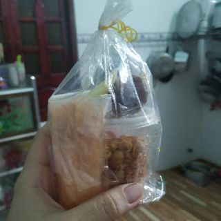 Bánh tráng sốt me bơ