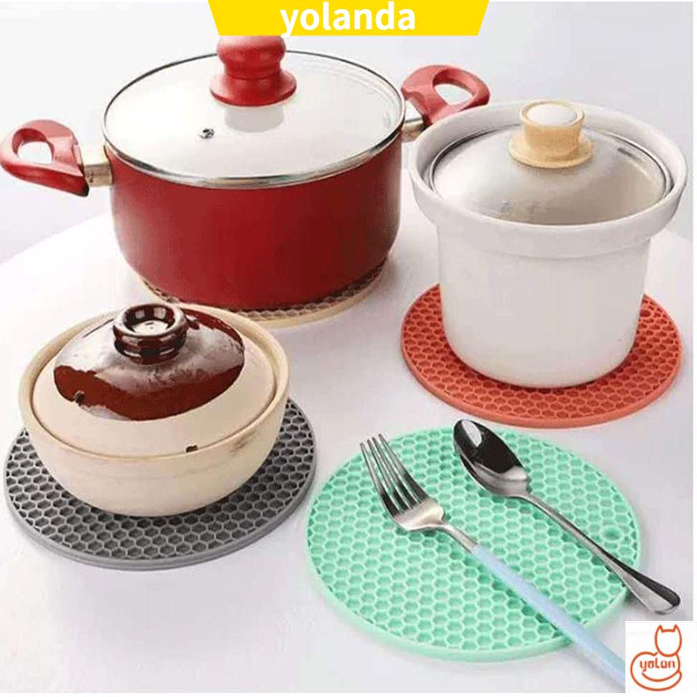 Tấm Lót Nồi Bằng Silicon Chịu Nhiệt Chống Trượt Chống Bỏng Thiết Kế Tiện Dụng