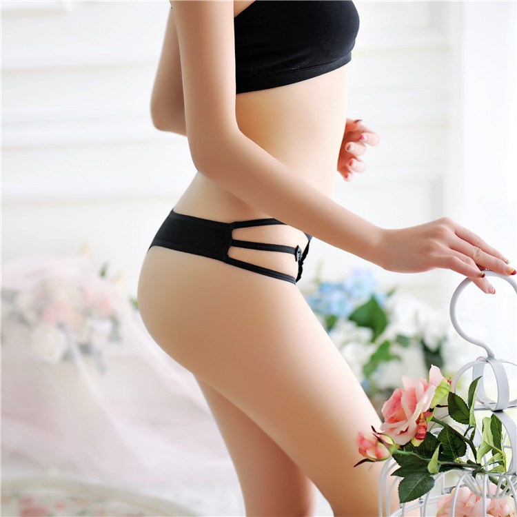 Quần lót ren lọt khe 3 dây phối lơ tinh tế - Chất liệu ren có giãn thoải mái