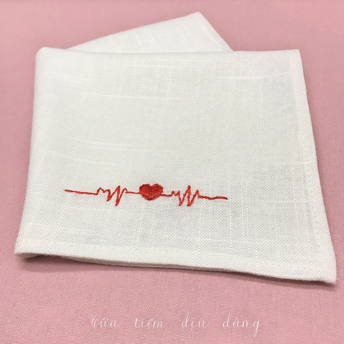 Khăn tay  vải linen thêu thủ công - mẫu Trái tim I Love You quà tặng tình yêu, Valentin