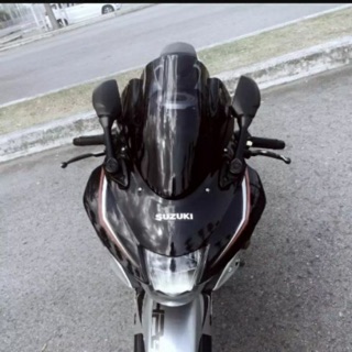 kính chắn gió GSX