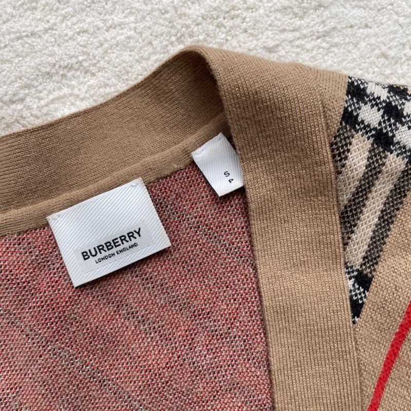 Áo khoác Burberry size S