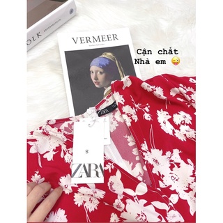 VÁY HOA ĐỎ CỔ V XOẮC EO