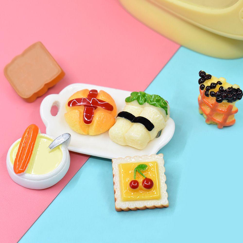 Mô Hình Bánh Mì Đồ Chơi Cho Nhà Búp Bê 1 / 11