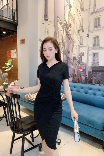 Váy  thiết kế rút eo