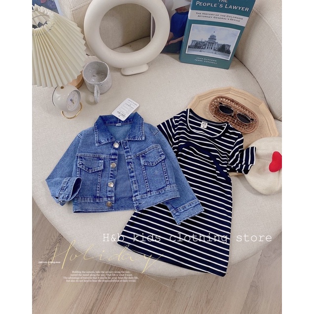 Áo bò kèm váy kẻ hb bé gái