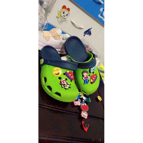 Crocs cho bé trai
