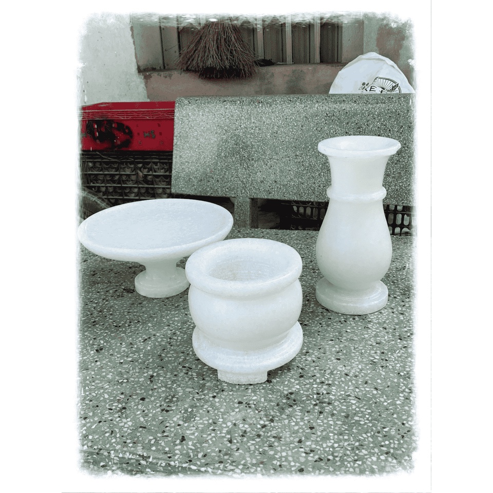 Bộ Lư Hương, Bình Hoa, Dĩa Trái Cây Đá Nguyên Khối Dùng Để Thờ Cúng Chắc Chắn Và Tinh Xảo