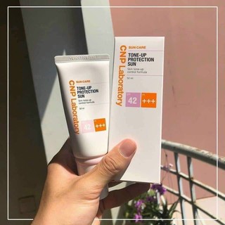 Kem chống nắng CNP nâng tông Laboratory tone up protection sun