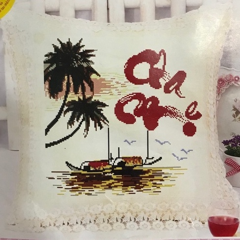 Vỏ gối thêu chữ thập (mẫu 2)