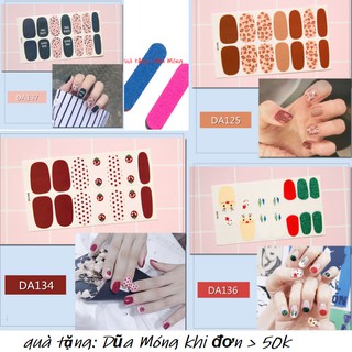 Miếng dán trang trí móng tay nhiều màu xinh xắn