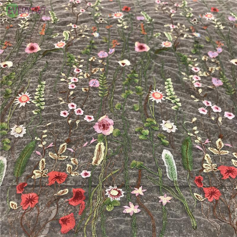 Vải Ren Thêu Hoa 2 Màu Siêu Đẹp Cho Cô Dâu