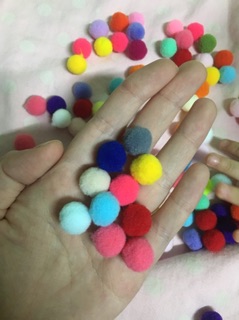 Poom poom nhiều màu ( gói 20 cái )