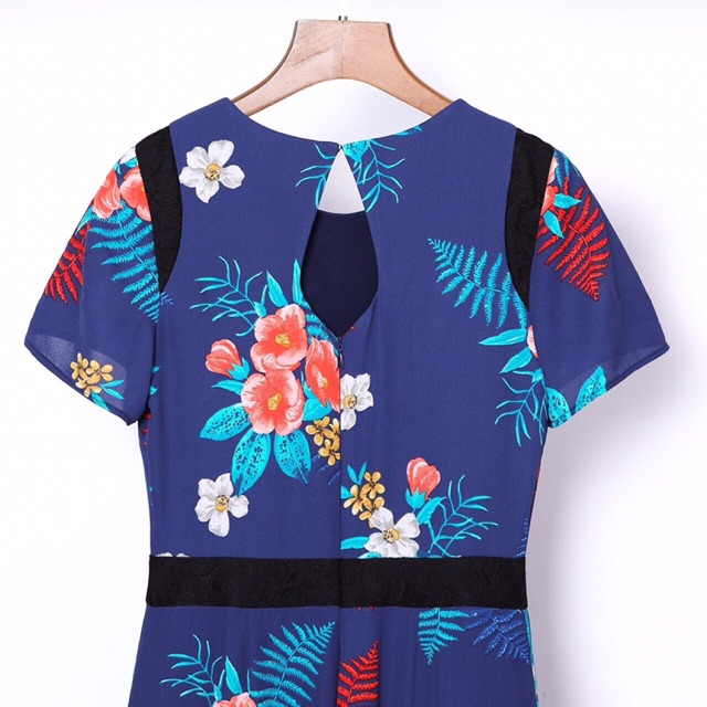 Bộ jumpsuit hoa Lauren