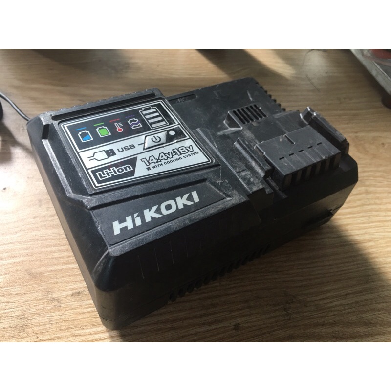 Sạc pin lion Hitachi có cổng USB UC18YDl