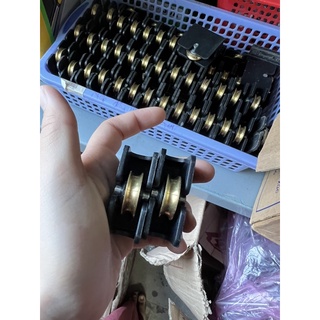Bánh xe thau nhỏ/lớn ( bánh xe cửa lùa nhôm cỏ hệ 500-700)