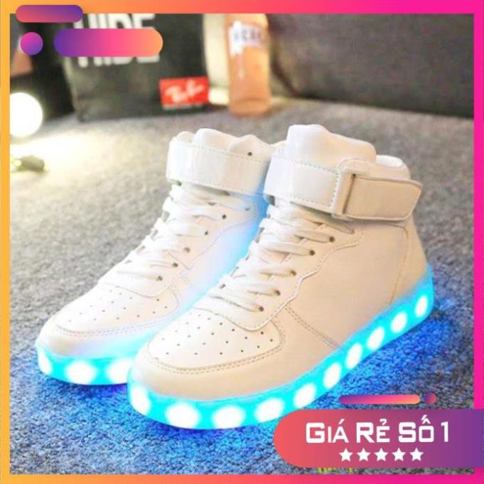 Giày Phát Sáng Màu trắng cao cổ phát sáng 7 màu 11 chế độ đèn led style hàn quốc (video thật) Sale 11 < :