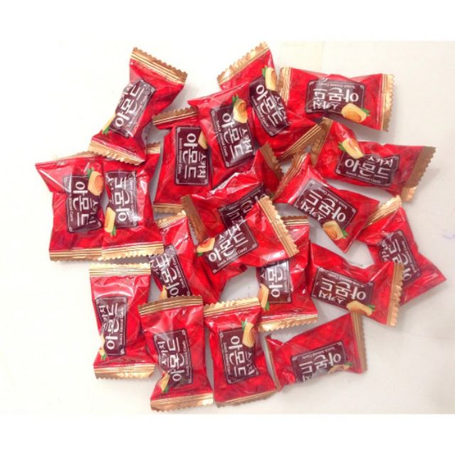Kẹo sữa có hạt hạnh nhân Hàn Quốc - 238gr | Ăn vặt ngon rẻ TaNo