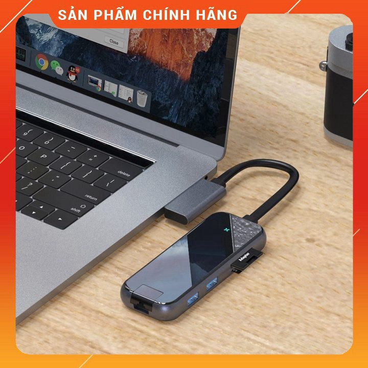 Hub chuyển đổi đa năng 8 trong 1 Baseus CAHUB-FZ0G dùng cho Macbook Pro và Macbook air - Dạng 2 chân cổng cắm Type C SM