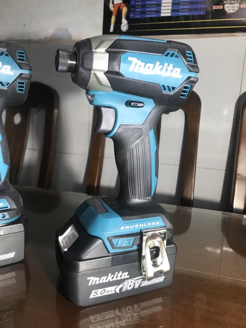 Vít makita XDT13 + pin dóng+ sac adapter