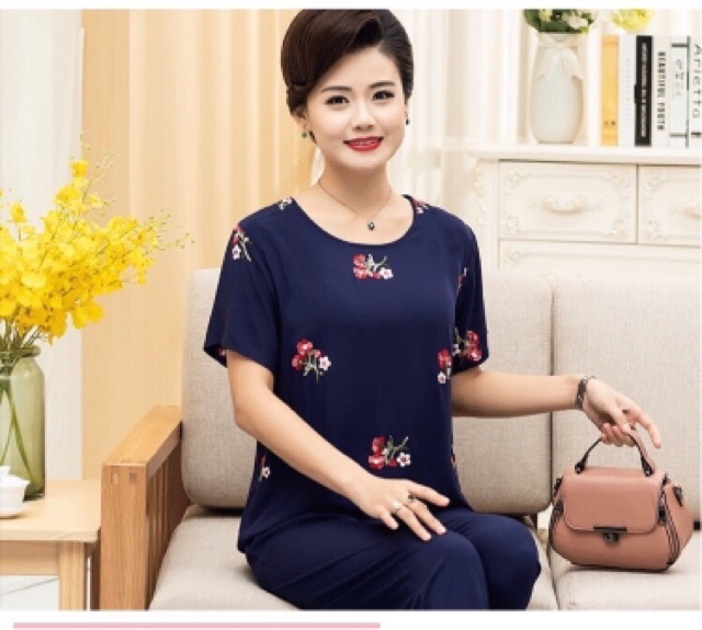 Bộ lanh thêu hoa trung niên cực mát