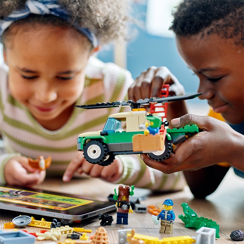 Đồ Chơi LEGO Nhiệm Vụ Giải Cứu Động Vật Hoang Dã 60353 (246 chi tiết)