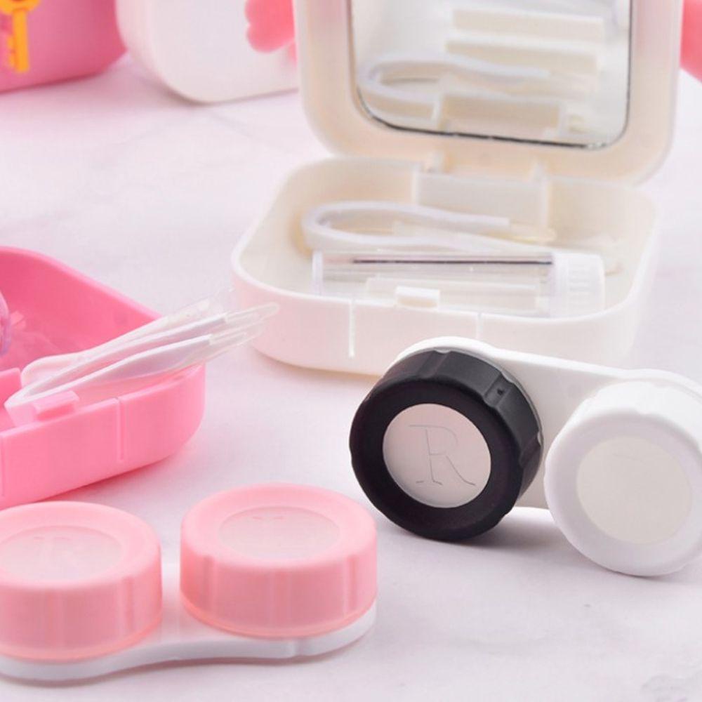 Hộp Đựng Kính Áp Tròng Hình Hoạt Hình Thủy Thủ Mặt Trăng Sakura