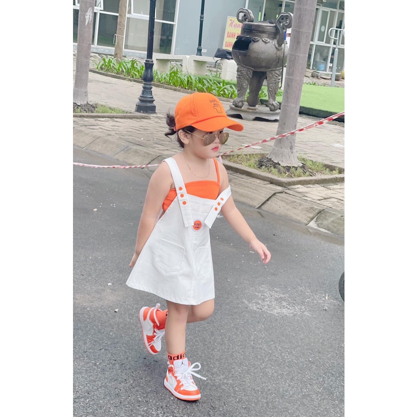 (10-32kg)sét yếm kaki trắng 3 món kèm mũ cho bé