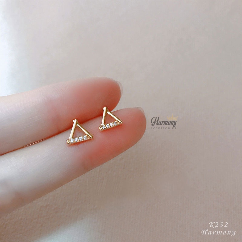 Khuyên tai nữ bạc đính đá hình tam giác mạ vàng 14k | HARMONY ACCESSORIES K252