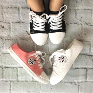 Giày sục thể thao nữ