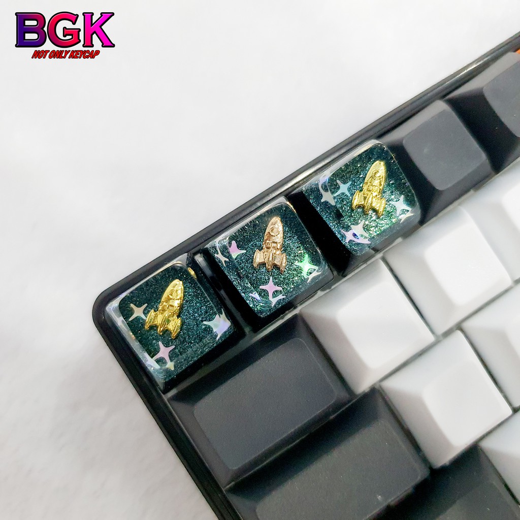 Keycap Lẻ hình tàu vũ trụ bay vào không gian SA profile ( keycap resin độc lạ )( Keycap Artisan )