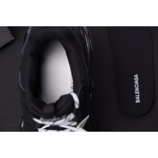 Giày sneaker full đen bản đẹp