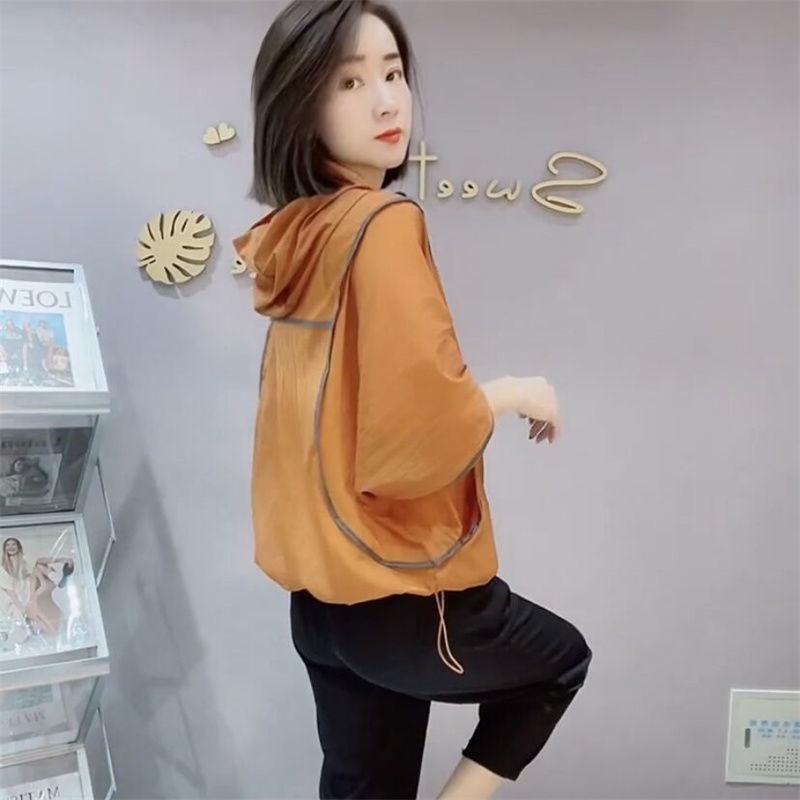 Áo Khoác Mỏng Chống Nắng Cỡ Lớn Có Mũ Trùm Thời Trang Mùa Hè Cho Nữ