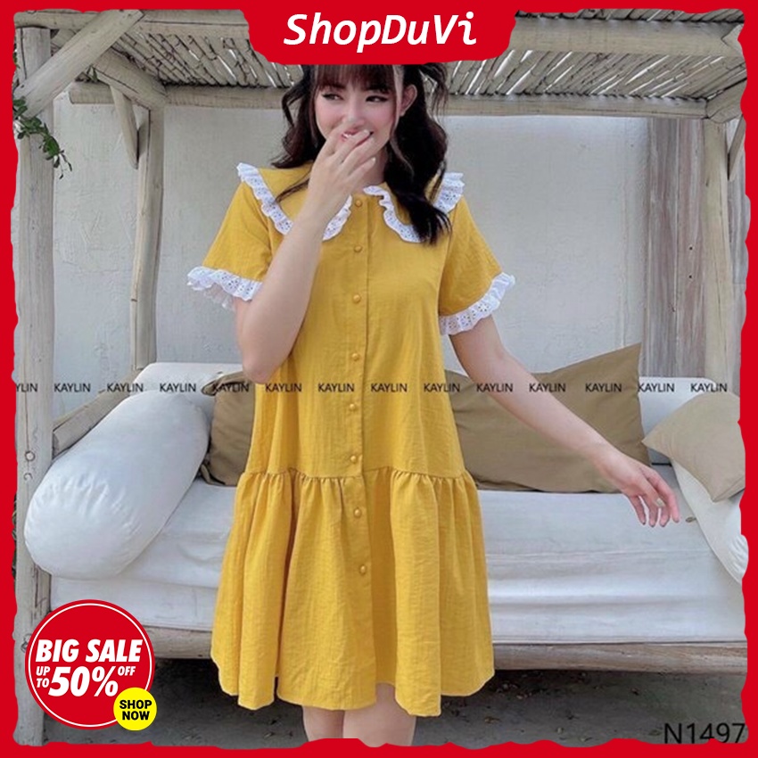 Đầm Babydoll Kate Màu Vàng Hot Trend Cổ Cánh Bướm Phối Bèo Trắng Nút Giữa Dáng Xòe