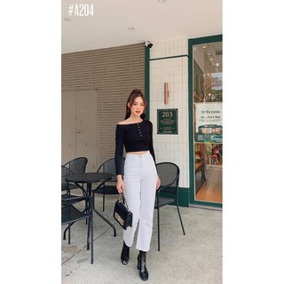 Áo crop lệch vai tay dài