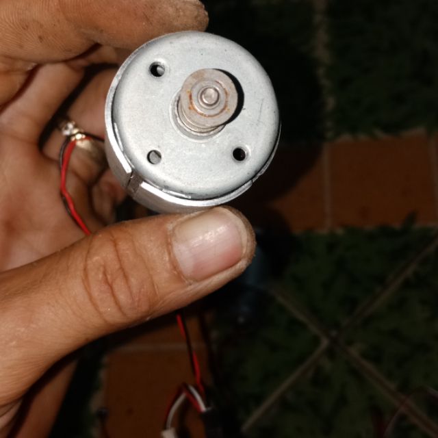 Mô tơ 550 tốc chậm chế quat.điện 12v