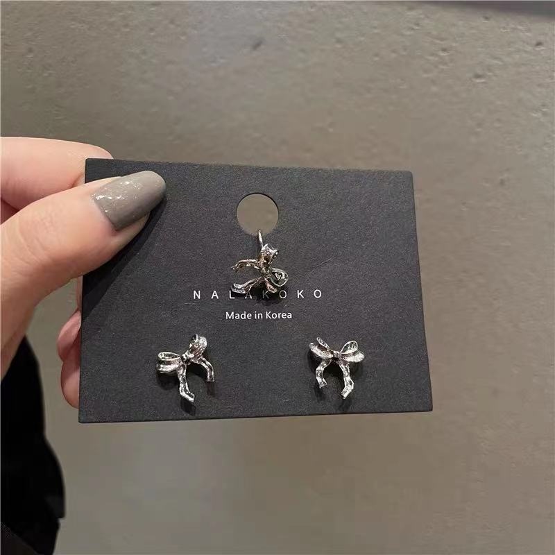 Khuyên Tai Hình Nơ Màu Sắc Ngọt Ngào Thời Trang Dành Cho Nữ