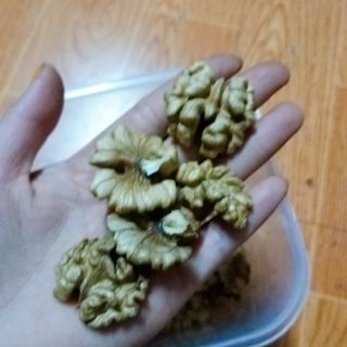 Combo gômg nhân macca, nhân óc chó và chà là