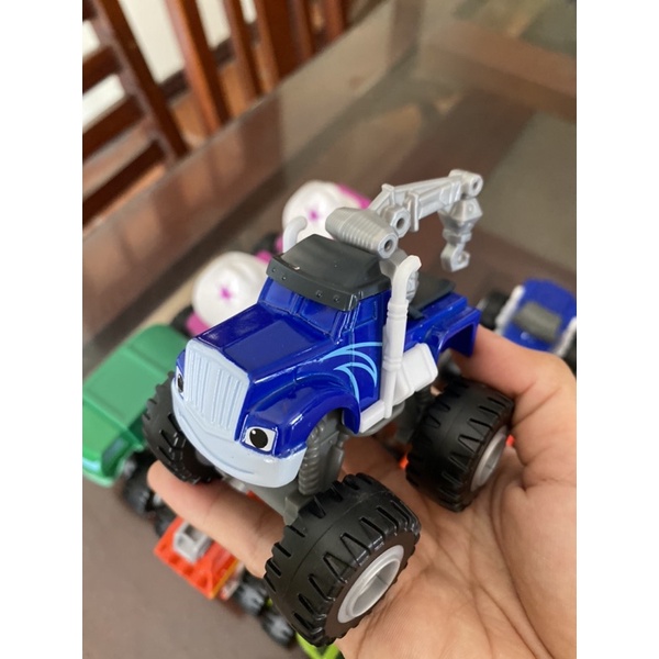 MATTEL - Kids toys made in Vietnam. Đồ chơi VNXK Xe ô tô mô hình dễ thương dành cho bé yêu.