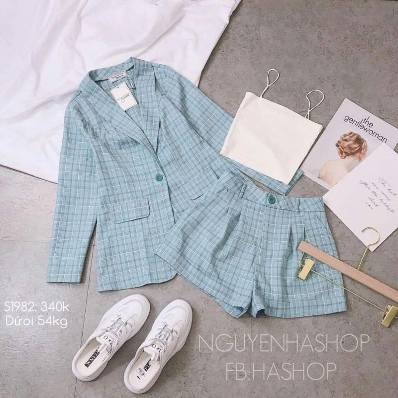 set vest caro + quần short + áo ống đen