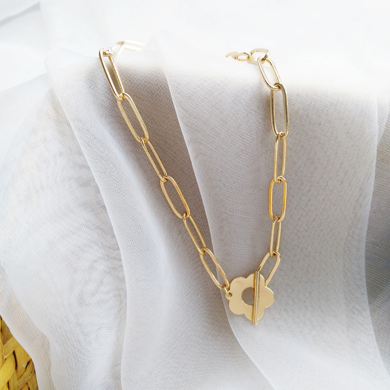 Dây chuyền hình hoa dễ thương đơn giản cho nữ giới