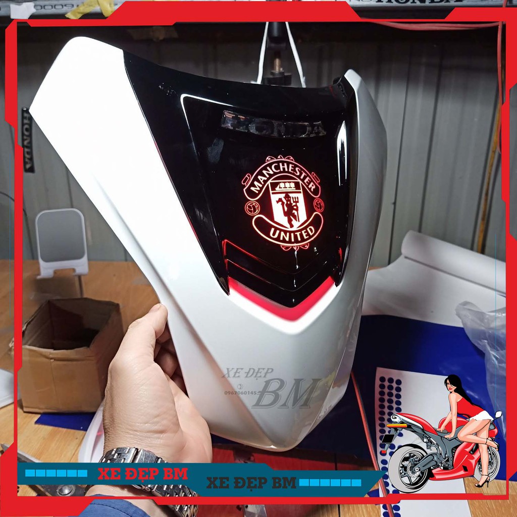 Mặt nạ 2 tầng wave A trắng độ led logo MU