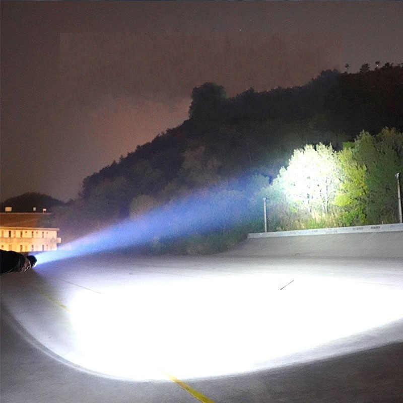 Đèn Pin LED ABS Chống Nước 3 Chế Độ Sáng Tiện Dụng Cho Gia Đình/ Dã Ngoại