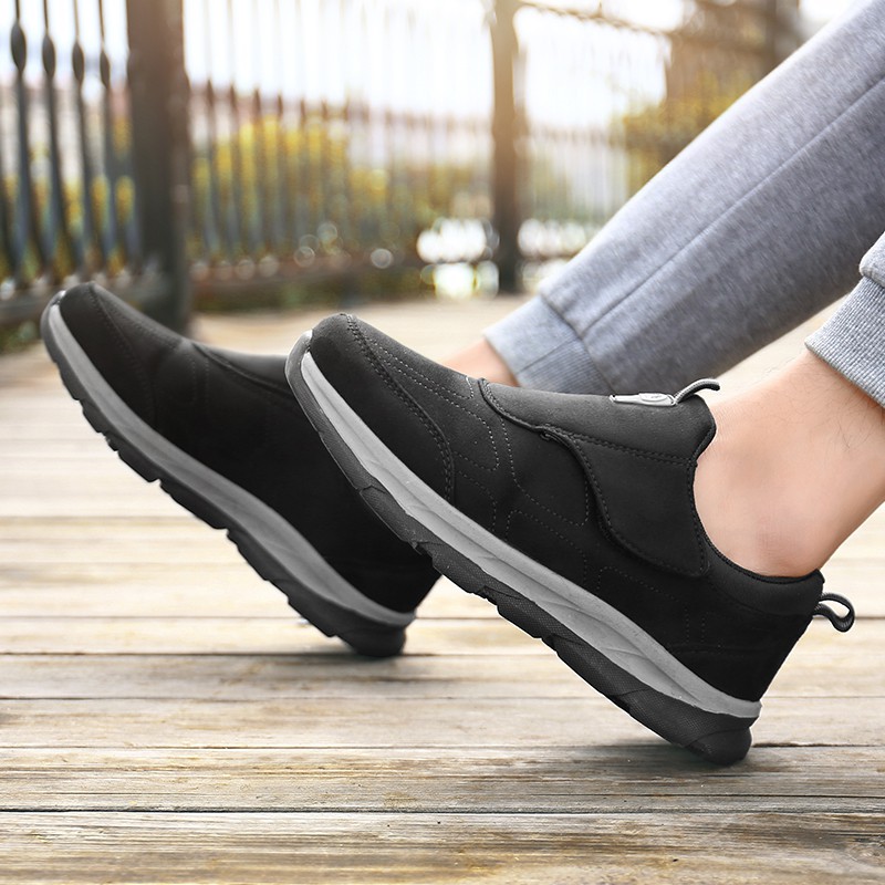 High Quality Anti-Slip Mountain Sneakers For Men