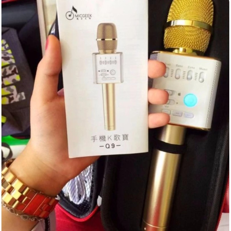 Mua (sập sàn) Micro kèm loa hát Karaoke Q9 màu vàng gold giá rẻ nhất ...