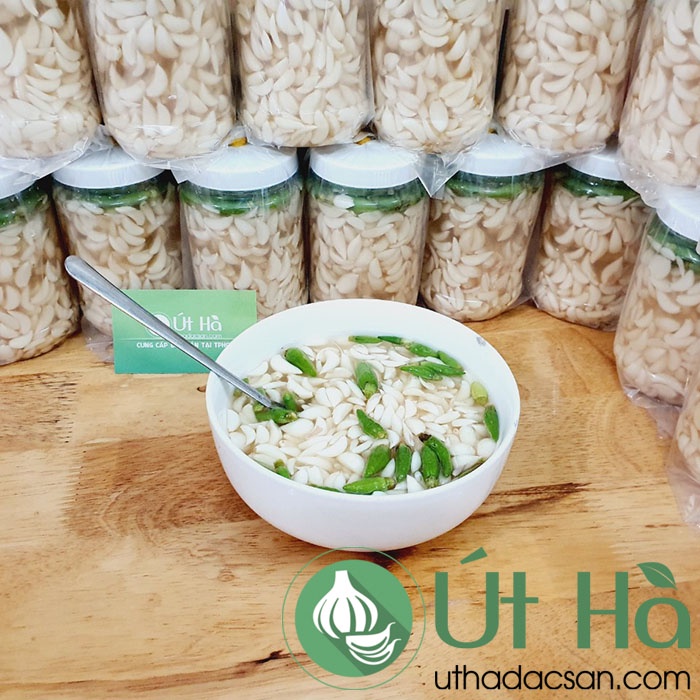 Tỏi Lý Sơn Ngâm Giấm Hủ Khoảng 500gr Thơm Ngon Tốt Cho Sức Khỏe - Út Hà Đặc Sản