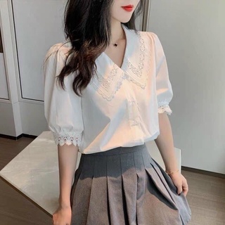 Sơ mi trắng cổ ren