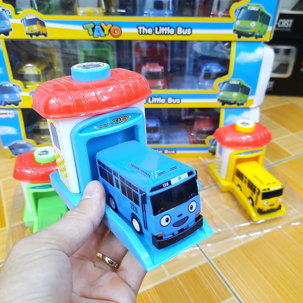 Quà tặng Đồ chơi trẻ em mô hình xe buýt Tayo the little bus gồm 4 gara và xe